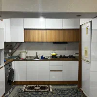واحد۶۰ متری خ برزگر با آسانسور تمیز