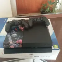 PS4 کپی‌ خور با ۱ ترابایت حافظه و سه دسته