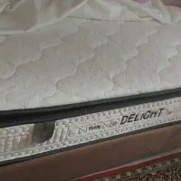 تخت همراه با تشک طبی خارجی