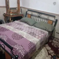 تخت فلزی باتشک درحدنو با کفی اهنی