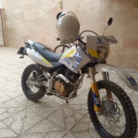 تریل ۲۵۰ سفید مدل ۴۰۲