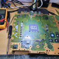تعمیرات تخصصی و سرویس کنسول PS5 / PS4 / XBOX