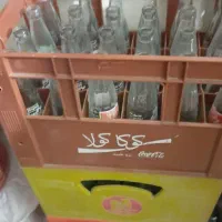 ۳ جعبه نوشابه شیشه ای