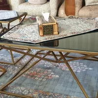 میز جلو مبلی و گل میز فلزی با طرح هرمی خاص|مبلمان خانگی و میز عسلی|شیراز, قدوسی غربی|دیوار