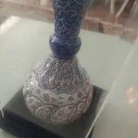 گلدان میناکاری با قاب و پایه