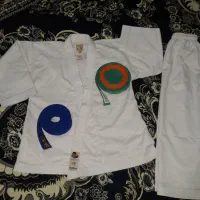 لباس کاراته همراه با کمربند