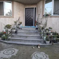 متراژکل زمین ۳۳۰مترویلا۱۰۱متری۲دقیقه به شهرسنگر