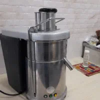 تعدادی لوازم  آبمیوه و بستنی