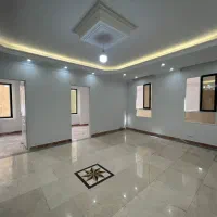 84متر-دو-خواب-سالن-پرده-خور-نور-و-نقشه-بی-نقص