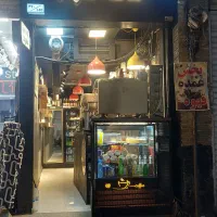 کارگر ساده خانم برای کافه محدوده بازار