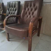 مبل تک دست‌دوم
