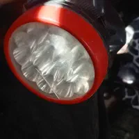 چراغ قوه و صندوق چه قدیمی