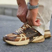 کتونی نایک v2k قهوه ای کرم