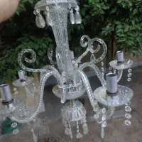 لوستر شیشه ای سالم و تمیز