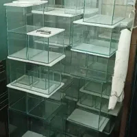 یک عدد آکواریم 40×70×30 نواربندی شده همراه ماسه