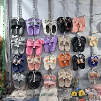 به یک فروشنده خانوم نیازمندیم