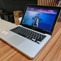 macbook pro مناسب دانشجویی،ترید ،خانگی core i5