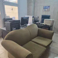 کارمند خانم آشنا به کامپیوتر