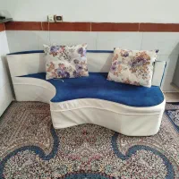 مبل همراه با متکا مخمل