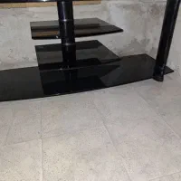 میز تلویزیون شیشه ای