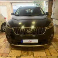 کیا سورنتو ۲۰۱۷ جی تی لاین