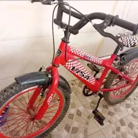 دوچرخه قرمز