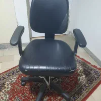 صندلی چرخدار اداری