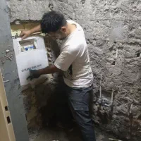 تاسیسات،لوله کشی،تشخیص نم ورطوبت،لولهکشی موتورخانه
