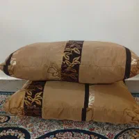 دو عدد متکا پشم شیشه هیچ استفاده‌ای نشدن