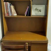 میزتحریر با کتابخانه ویترین دار
