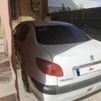 فروش ۲۰۶ صندوقدار