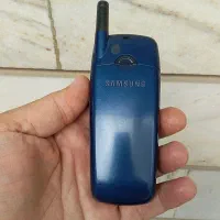 گوشی قدیمی سامسونگ R220