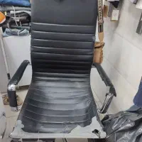 صندلی اداری جک دار