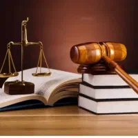 وکیل پایه یک دادگستری...