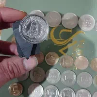 سکه اسکناس
