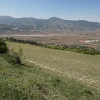 زمین باغی خیلی مناسب