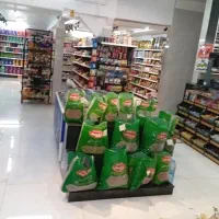 فروشنده خانم