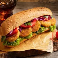 کارگر ساده برای ساندویچی در زارچ سرچشمه