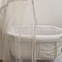 تخت نوزادی گهواره‌ای