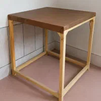میز چوبی