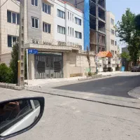 پیک موتوری با تجربه با شرایط خوب برای هایپرمارکت