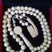 سه عدد تسیح استخوان زیتون وخرما