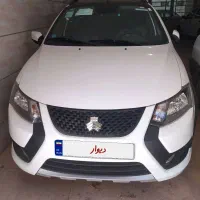 کوییک Ar مدل سفید مشکی