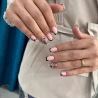 آموز و خدمات صفر تا صد ناخن