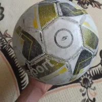 توپ چمنی uhlsport با کیفیت دوخت پلمپ