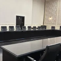 سالن کنفرانس 25 نفره مجلل|اجارهٔ کوتاه‌مدت دفتر کار و فضای آموزشی|تهران, پونک|دیوار