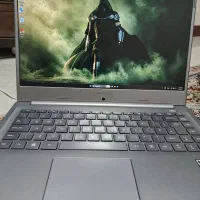 لب تاب Medion