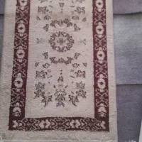 فرش کناره کرم رنگ