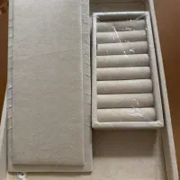 استند جواهر مخمل