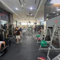 کارگر ساده برای باشگاه